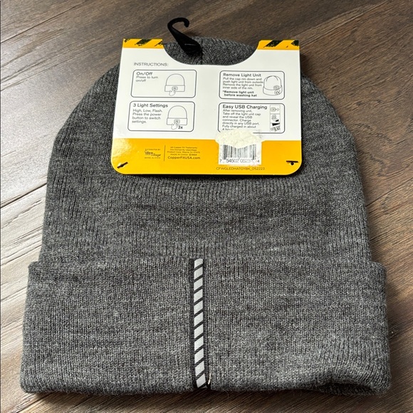Cooper Fit WorkGear,odor protect,LED beanie,3 settings,reflective,8 hours light - Picture 2 of 5